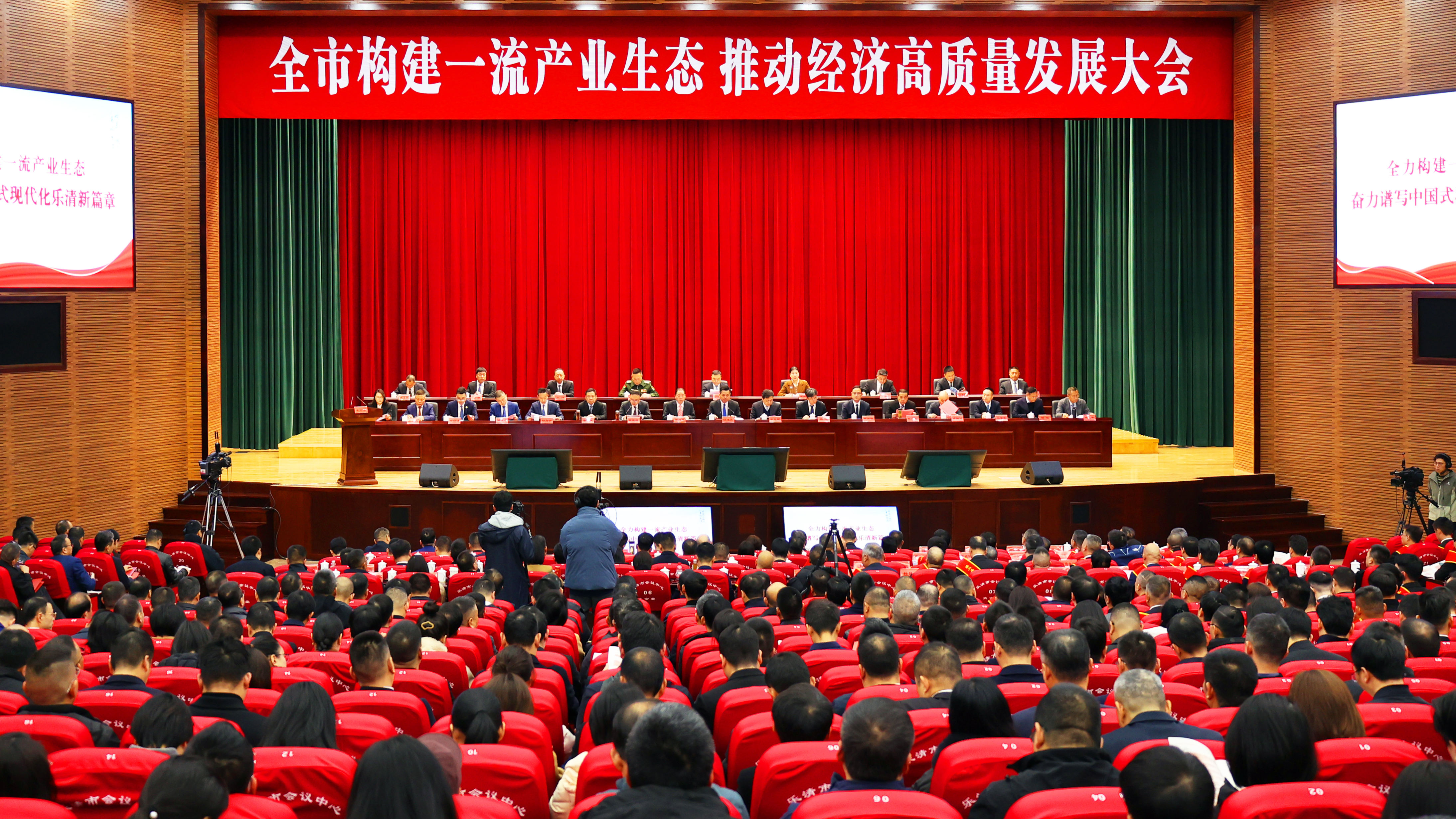 开门捷报！尊龙凯龙时官网获多项“热辣滚烫”大奖